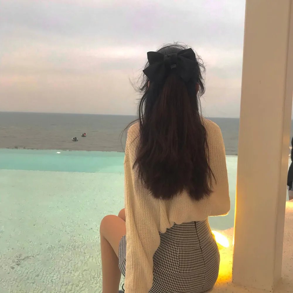 32颗药丸：我姐姐的自杀